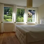 Haus Bergblick Apartman *